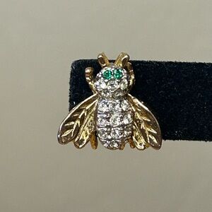 Bee Pin With White & Green CZ